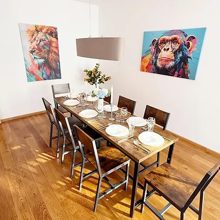 Luxurioese Ferienvilla Mit Garten, Gaming Zone & Netflix Langenhagen (Hannover)