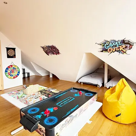 Villa Luxurioese Ferienvilla Mit Garten, Gaming Zone & Netflix Langenhagen