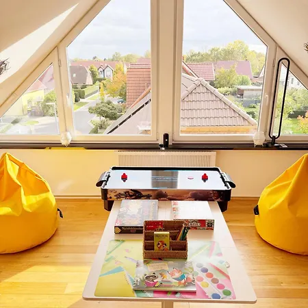 Luxurioese Ferienvilla Mit Garten, Gaming Zone & Netflix Langenhagen (Hannover)