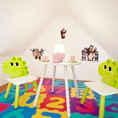 Luxurioese Ferienvilla Mit Garten, Gaming Zone & Netflix * Langenhagen (Hannover)