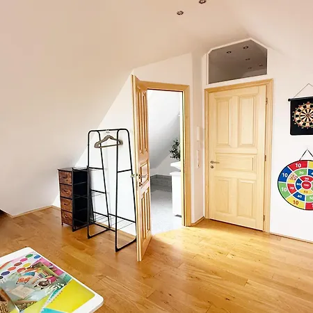 Luxurioese Ferienvilla Mit Garten, Gaming Zone & Netflix Langenhagen (Hannover)