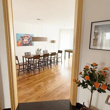 Luxurioese Ferienvilla Mit Garten, Gaming Zone & Netflix * Langenhagen (Hannover)