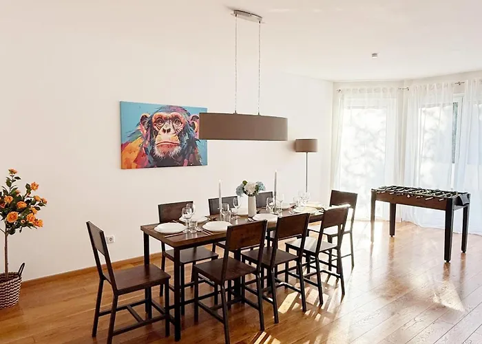 Luxurioese Ferienvilla Mit Garten, Gaming Zone & Netflix Langenhagen (Hannover)