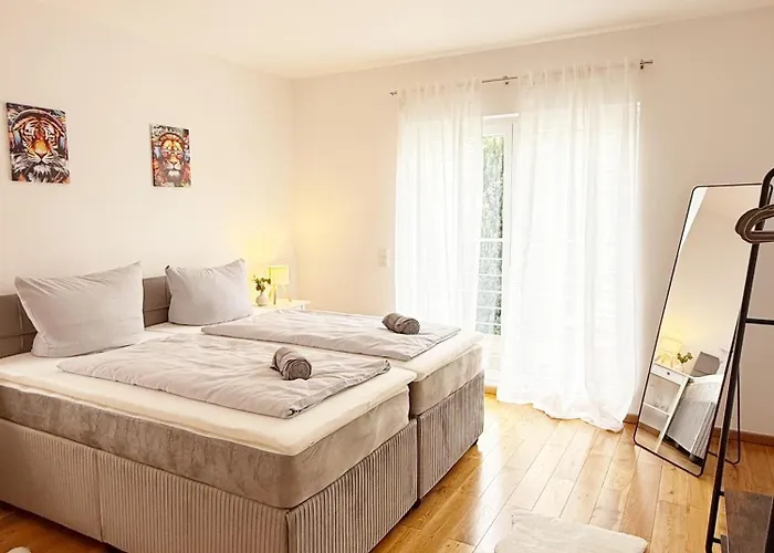 Luxurioese Ferienvilla Mit Garten, Gaming Zone & Netflix Villa Langenhagen (Hannover)