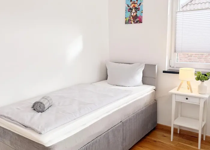 Luxurioese Ferienvilla Mit Garten, Gaming Zone & Netflix