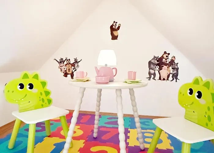 Luxurioese Ferienvilla Mit Garten, Gaming Zone & Netflix * Langenhagen (Hannover)