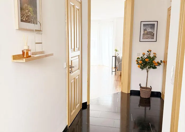 Luxurioese Ferienvilla Mit Garten, Gaming Zone & Netflix Villa Langenhagen (Hannover)