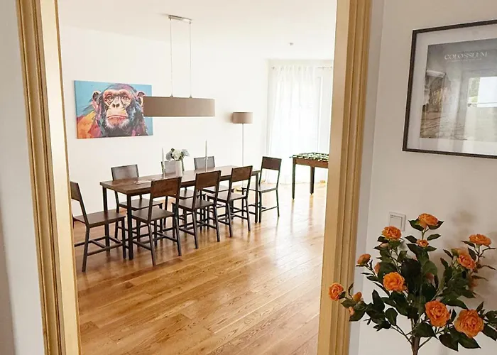 Luxurioese Ferienvilla Mit Garten, Gaming Zone & Netflix * Langenhagen (Hannover)